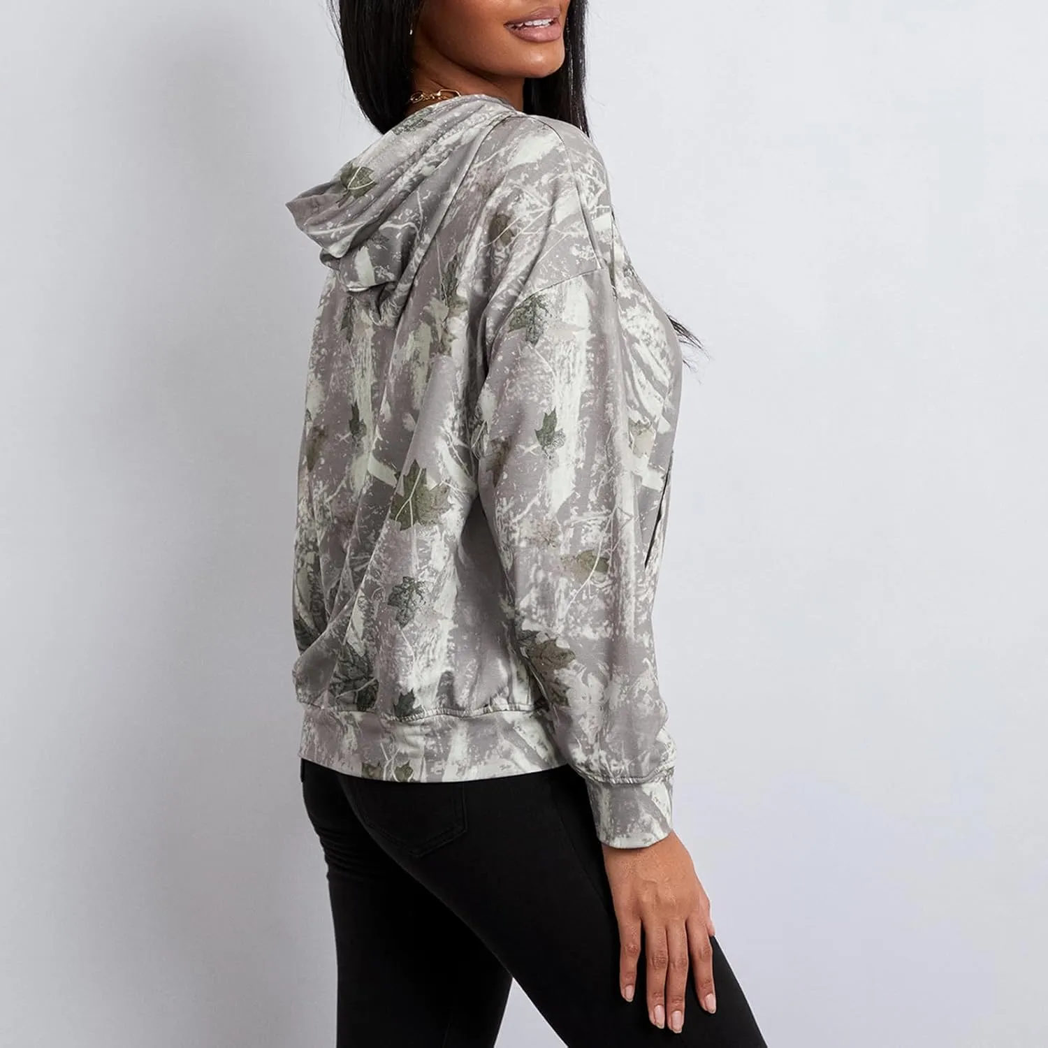 Aopwsrlyi Women's Camo Hoodies Maple Leaf Print Oversized Long Sleeve Pullover Hooded Sweatshirt with Pocket